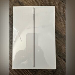 APPLE IPAD MINI 4 NEW FACTORY SEALED WI-FI
